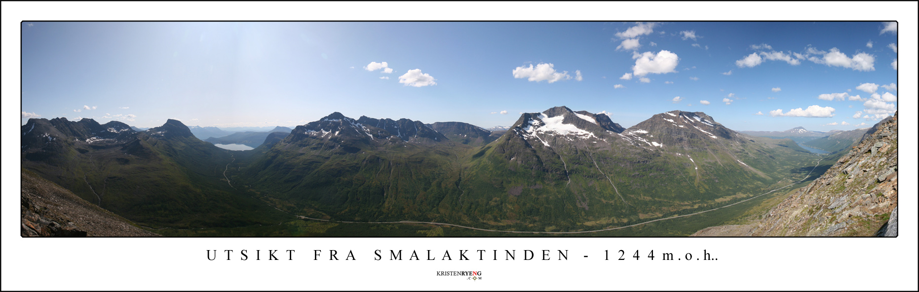 Panorama-Smalaktinden.jpg - Fantastisk utsikt fra Smalaktinden. Her ses hele Lavangsdalen med Tromsdalstinde helt bak til høyre i bildet og Balsfjorden til venstre i bildet.