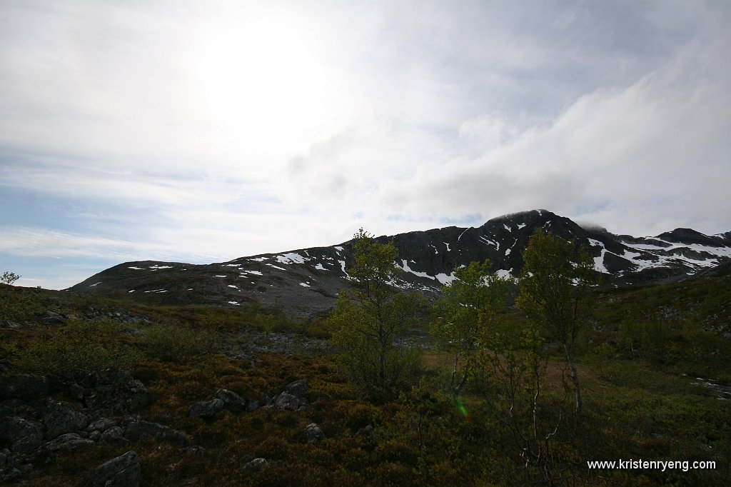 IMG_0017.JPG - På sørsiden av Åborsdalen ligger Bjørnskardtindan.