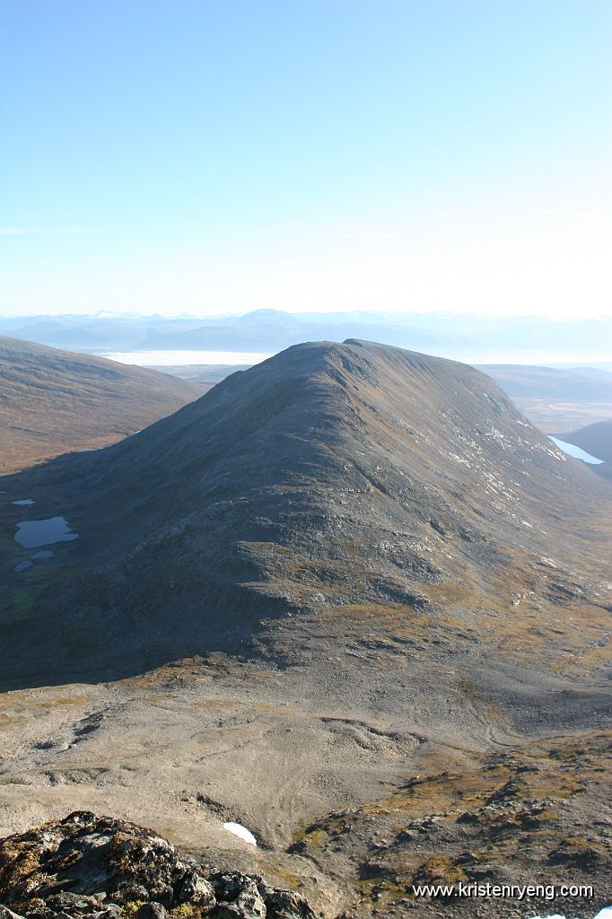IMG_0200.JPG - Utsikt mot Skittenskarfjellet.