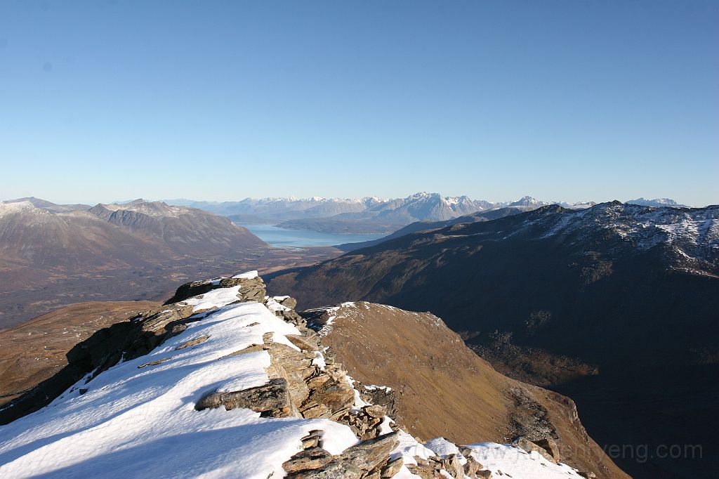 IMG_0308.JPG - Utsikt mot Ullsfjorden fra Gabrielfjellets punkt 1206.