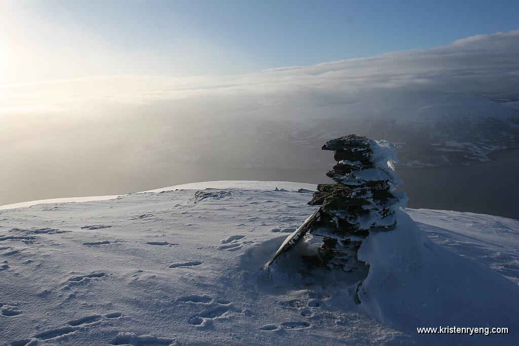 IMG_0048.JPG - Toppvarden på Laksvatnfjellet