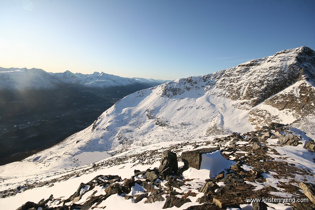 IMG_0011.JPG - Utsikt mot Finnheimfjellet.