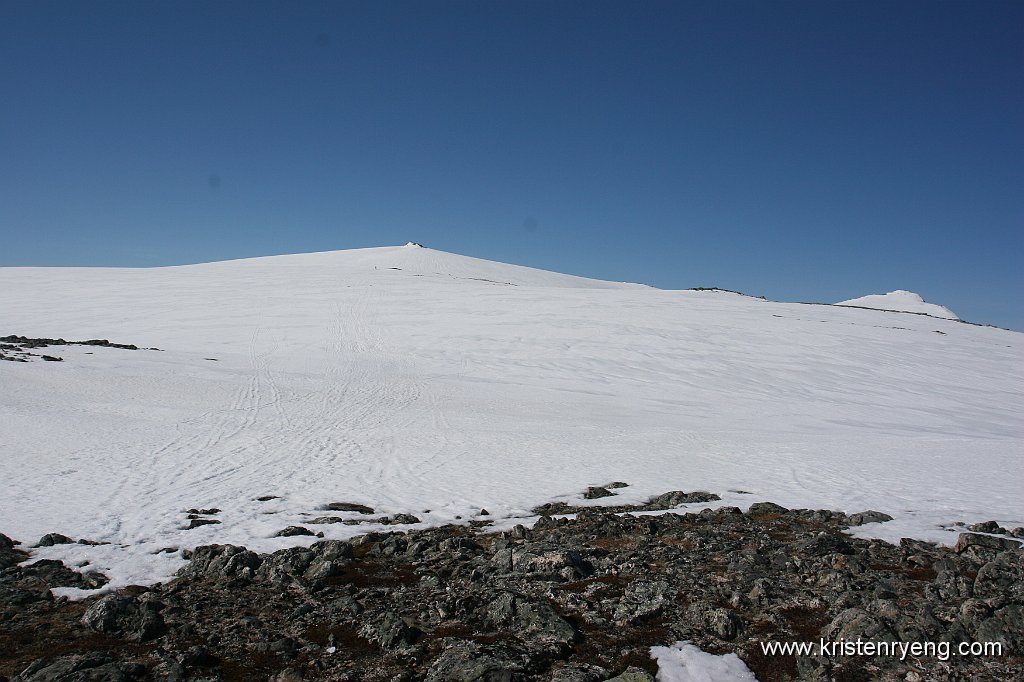 IMG_0252.JPG - Fra "skitoppen" er det en enkel 10 minutters marsj inn mot Lille Blåmannen.