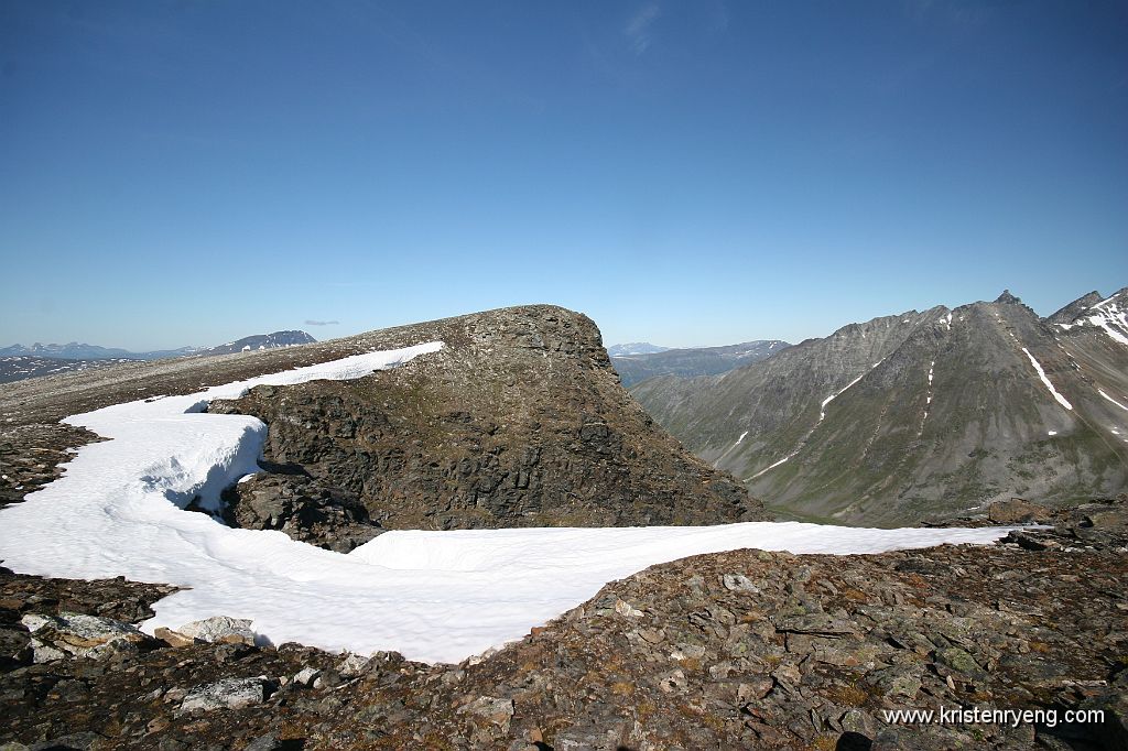 IMG_0166.JPG - Denne høyden er etter mine meninger det høyeste punkt på Maritindan. Utsikten er ikke like spektakulær, men rett skal være rett.