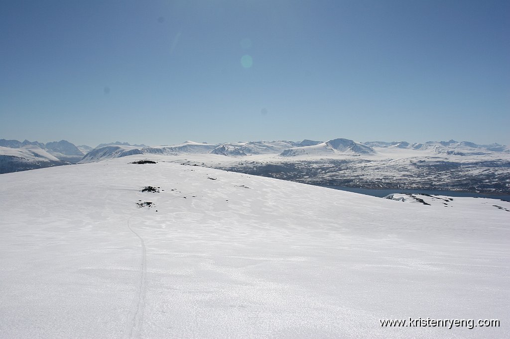 IMG_0330.JPG - Et blikk tilbake mot Glimfjellet. Sporet legges utenom selve toppen på vei opp, så jeg har fremdeles til gode å ha vært på toppen av Glimfjellet :-)