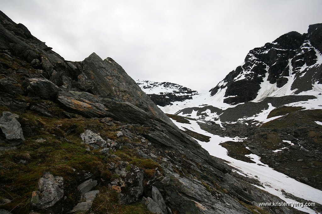 IMG_0086.JPG - Begynner å dreie mot nordøst mot Rasmustinden.