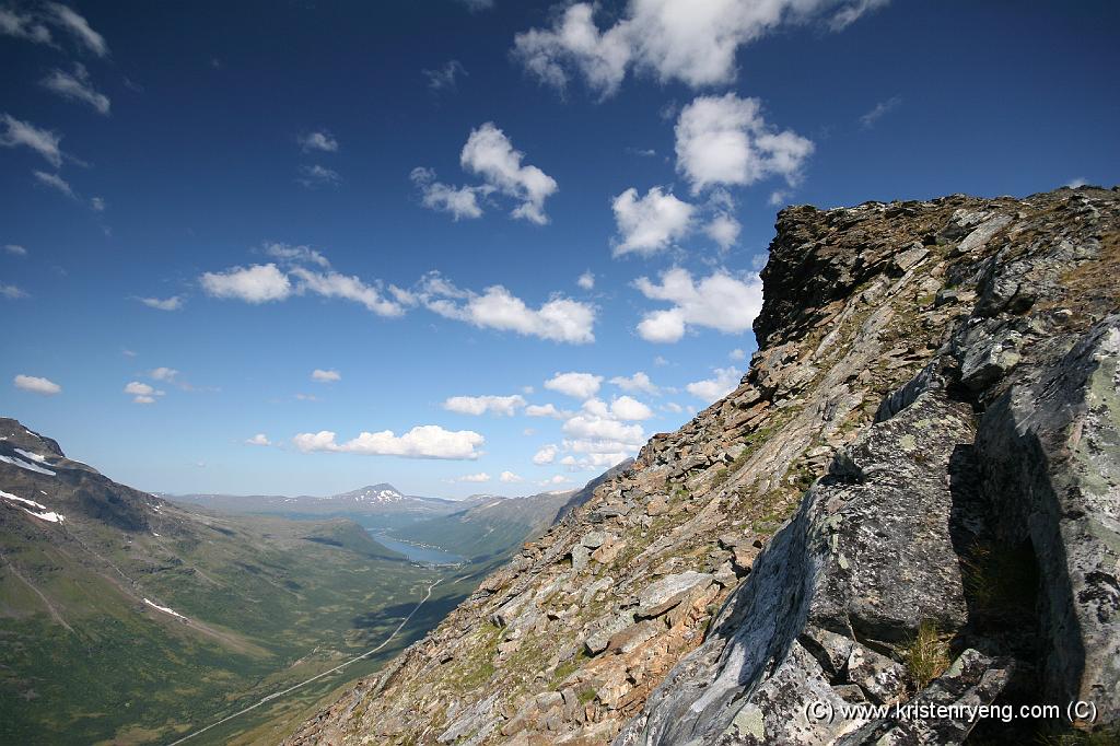 IMG_0076.JPG - Utsikt tilbake mot Sørbotn, Ramfjorden og Tromsdalstinden (1238 moh)