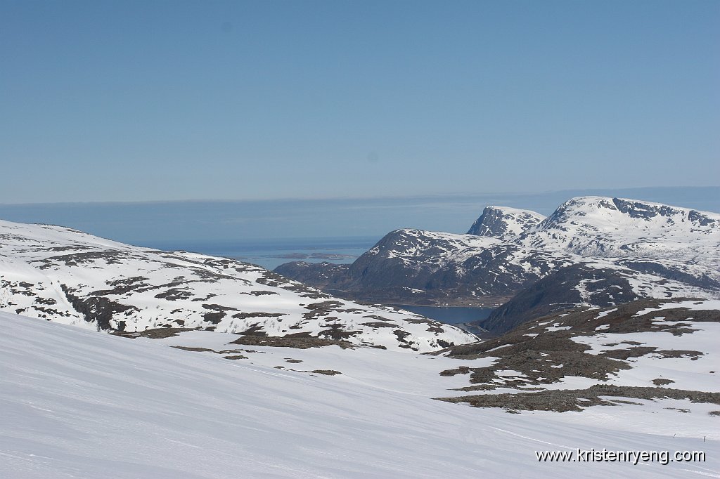 IMG_0067.JPG - Utsikt ned mot Skulsfjorden.