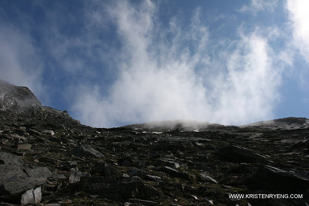 IMG_0066.JPG - Snart sprekker skylaget opp