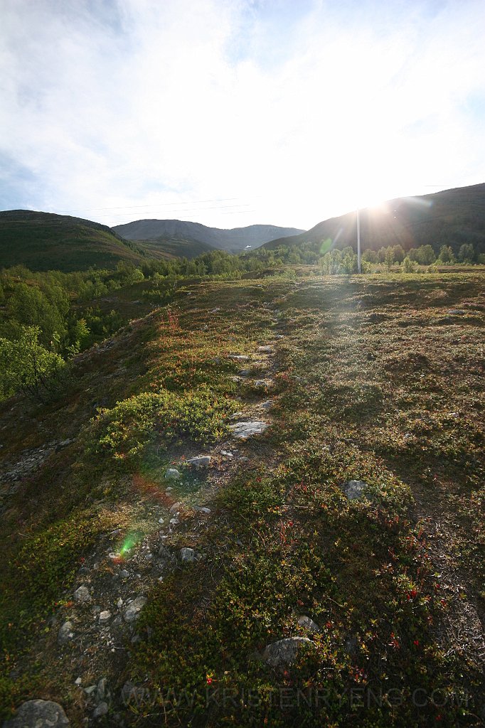 IMG_0006.JPG - Solen rett i mot opp Galtdalen.