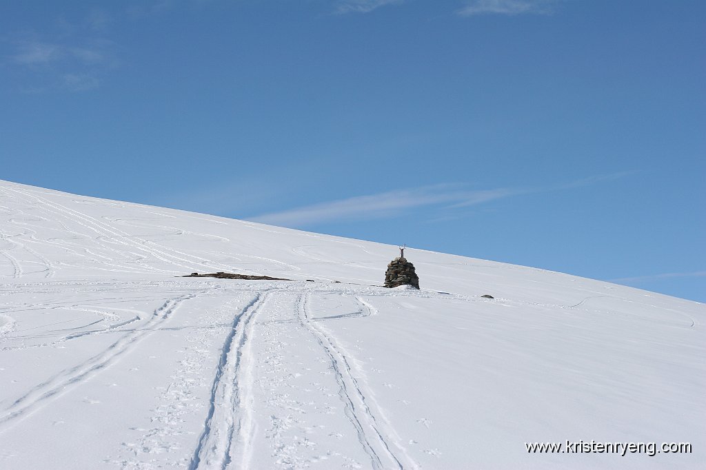 IMG_0036.JPG - Varnde som ligger på 519 moh og er starten på ryggen videre mot Stormheimfjellet.