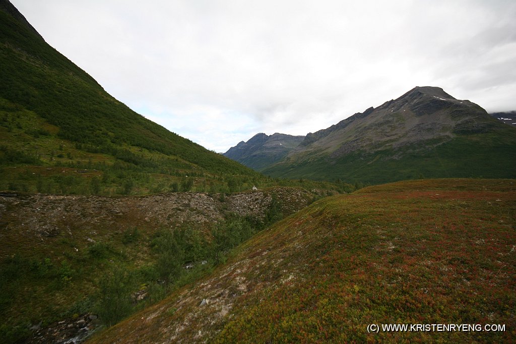 IMG_0023.JPG - En liten elve canyon. Uproblematisk å krysse tørrskodd.