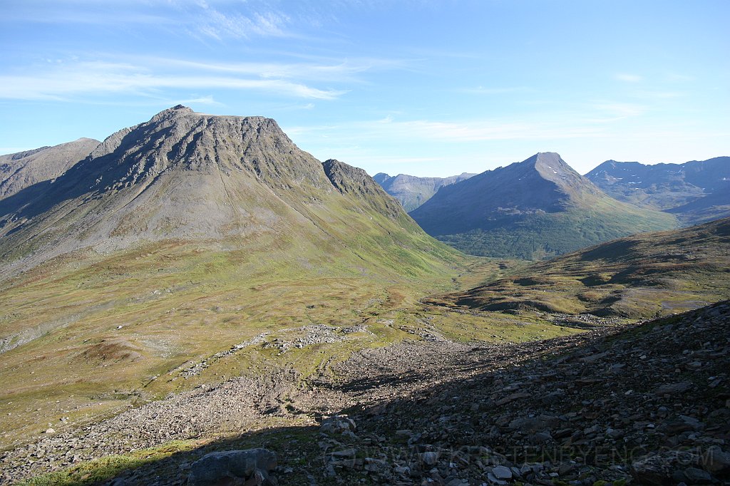 IMG_0137.JPG - Ser Stortindens høyeste punkt på 1320 moh til venstre.